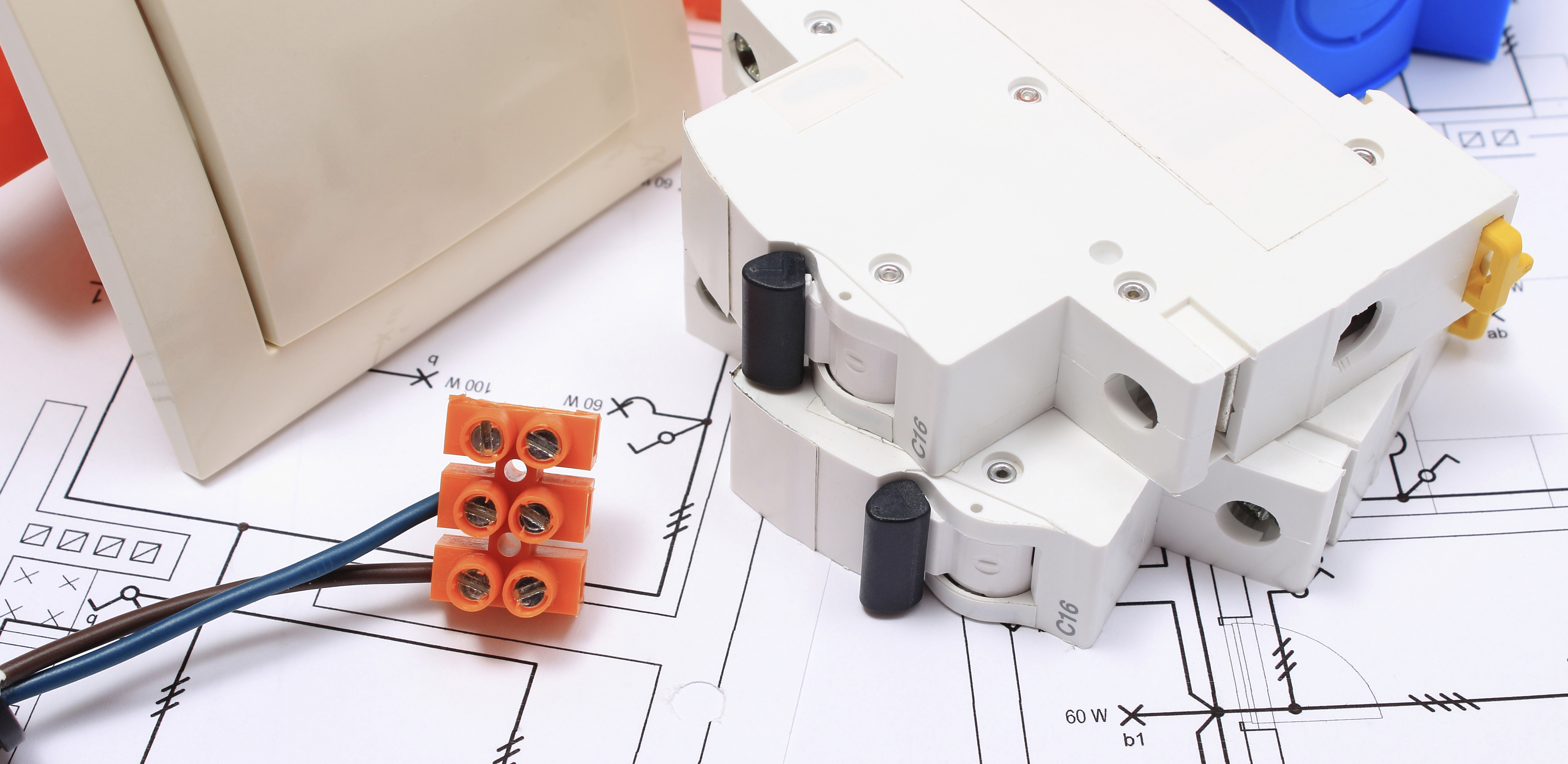 Components for electrical installations and diagrams